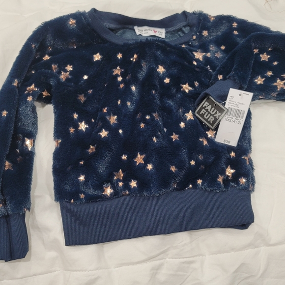Kids sweater XXS size 4/5 - Picture 1 of 6